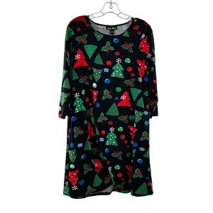 Dress Works Women's Christmas Print 3/4 Sleeve Shift Dress Black/Multi Medium